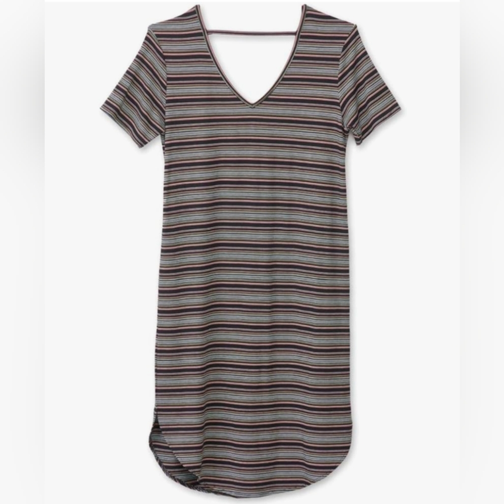 KAVU Sachi Short Sleeve V-Neck Dress Size XS but oversized Midi Shirt Dress! NEW